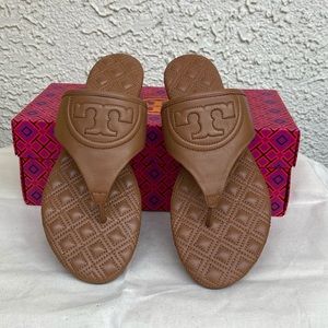 Tory Burch Fleming flat thing size 8 royal tan